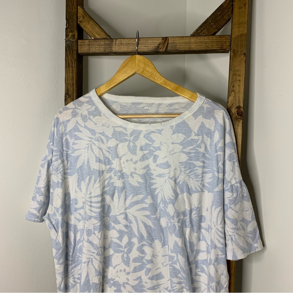 Aerie Blue and White Floral Shirt Size XL - Picture 2 of 7